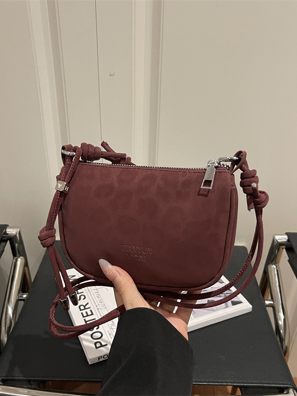 トレンドのマットシングルショルダーバッグ、ファッショナブルで - Women'S Young Bags のレビューと価格